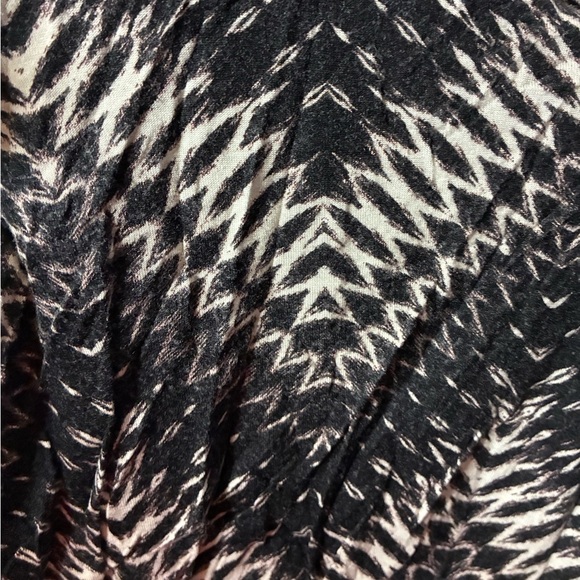 💥Lush Chevron Patterned Black and Tan Maxi Dress L - Picture 12 of 14